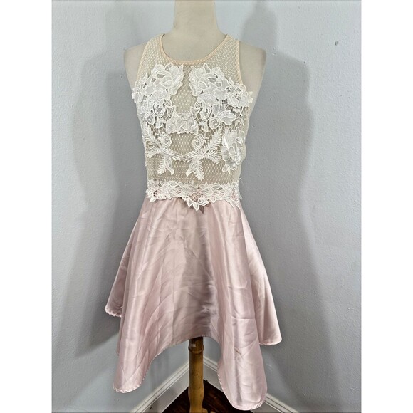 A Peach Dress Womens M Champagne Strapppy Back Feminine Party‎ Events Y2K - Picture 1 of 11